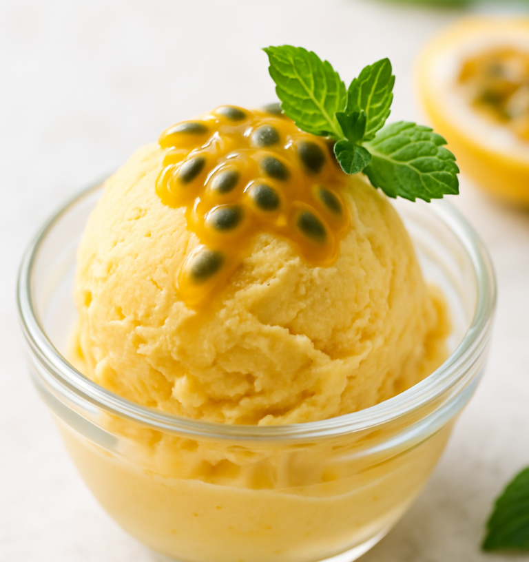 Sorvete de Maracujá Cremoso e Refrescante: Delícia Tropical para Dias Quentes
