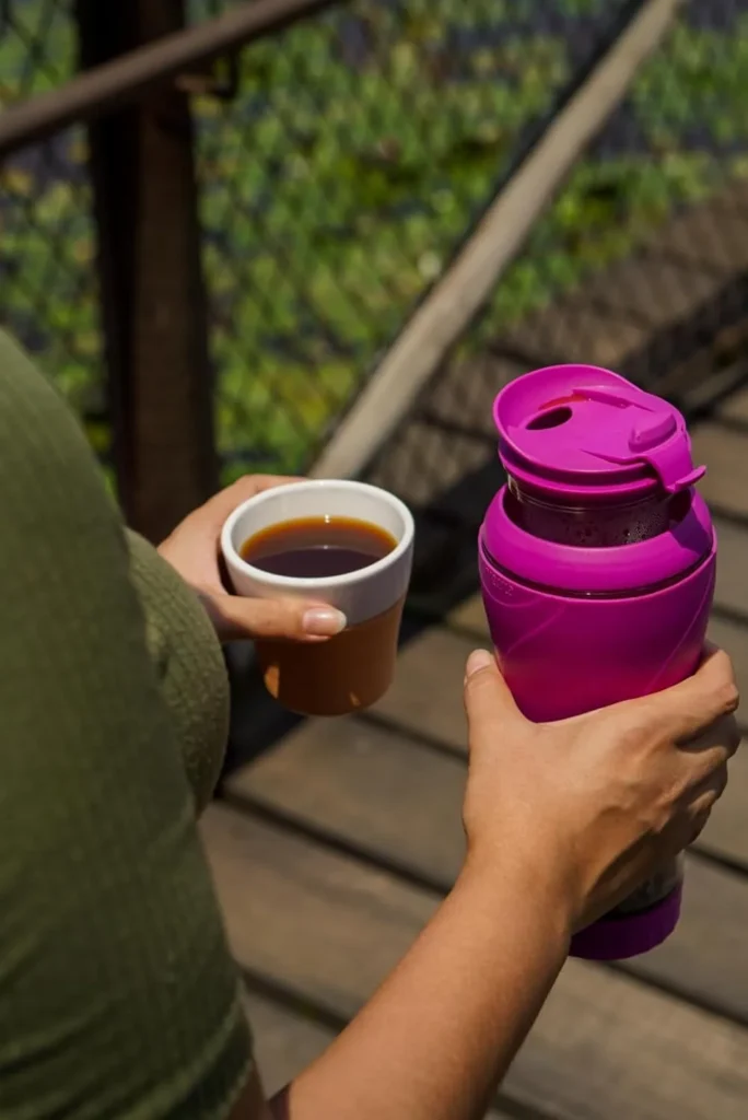 Review – Cafeteira Portátil Pressca 350ml: Café e Chá em Qualquer Lugar