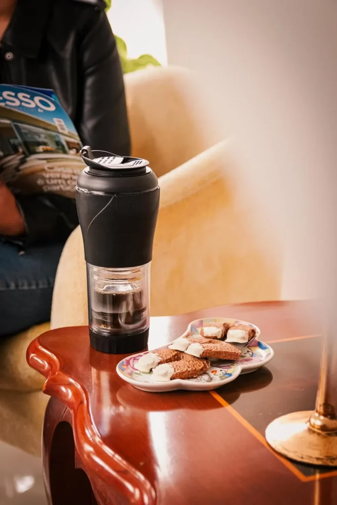 Review – Cafeteira Portátil Pressca 350ml: Café e Chá em Qualquer Lugar
