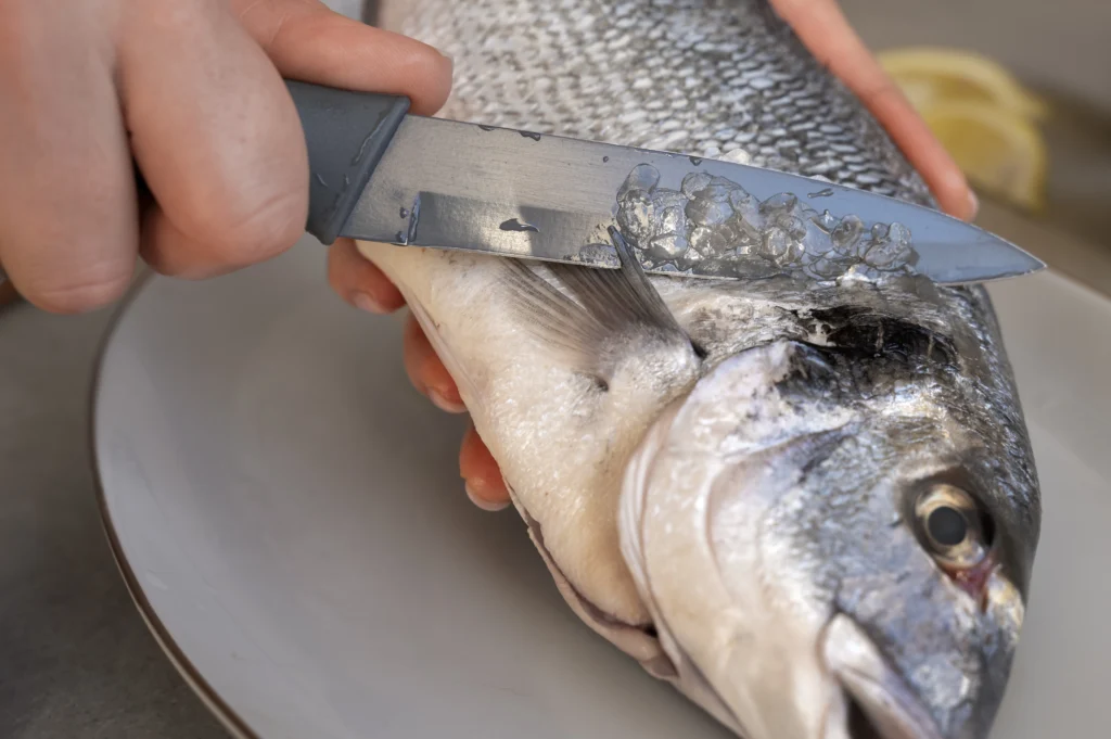 Como Preparar Peixe: Dicas Essenciais para Limpeza, Corte e Preparo